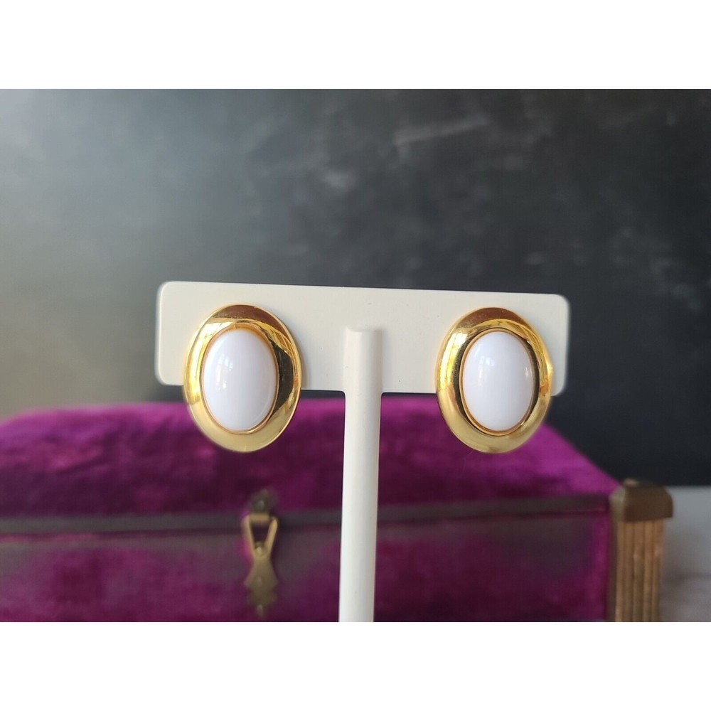 Vintage Napier Oval Screwback Earrings